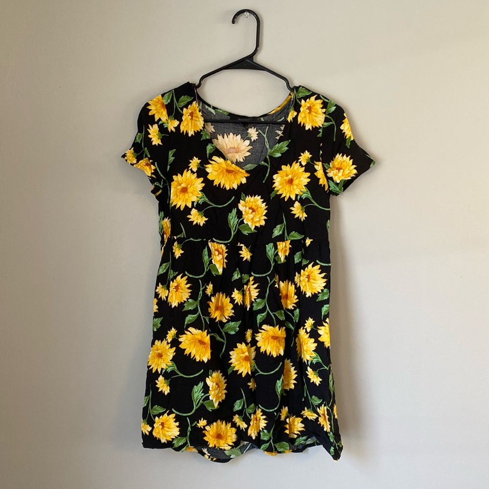 Sunflower Vneck Dress